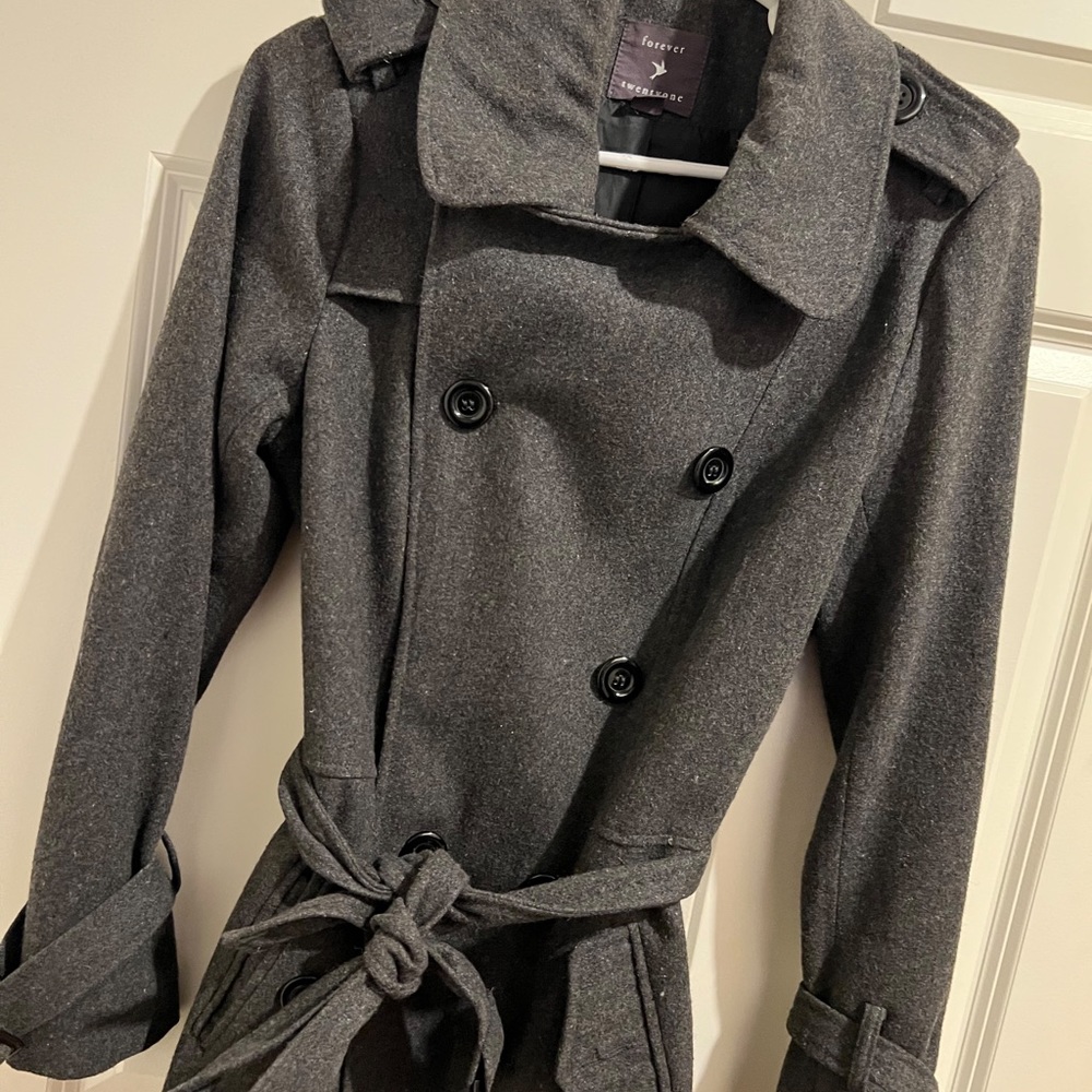 Dark gray pea coat. Lightly worn. Great condition - Picture 4 of 6